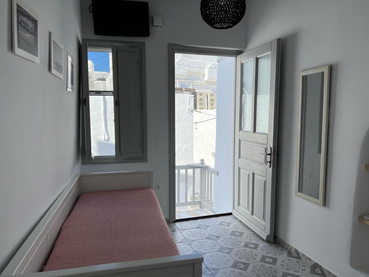 Traditional Myconian Studio In The Heart Of Chora Mykonos Town ภายนอก รูปภาพ